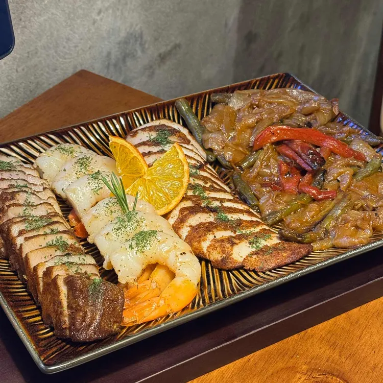 칸스 대표 사진