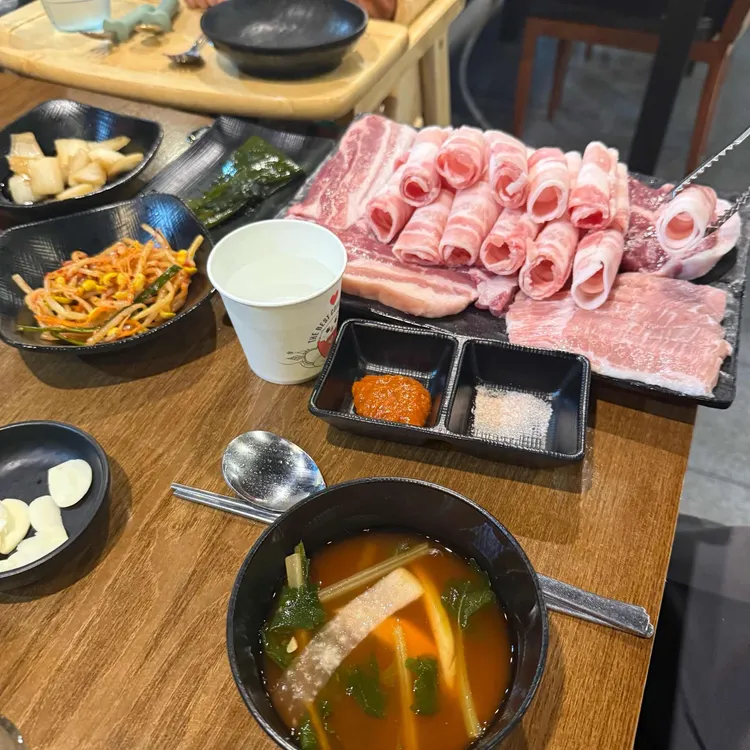 육봉달 대표 사진