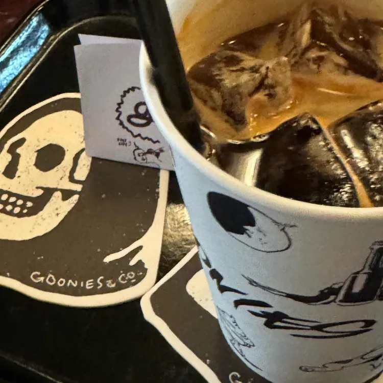 GOONIES 대표 사진