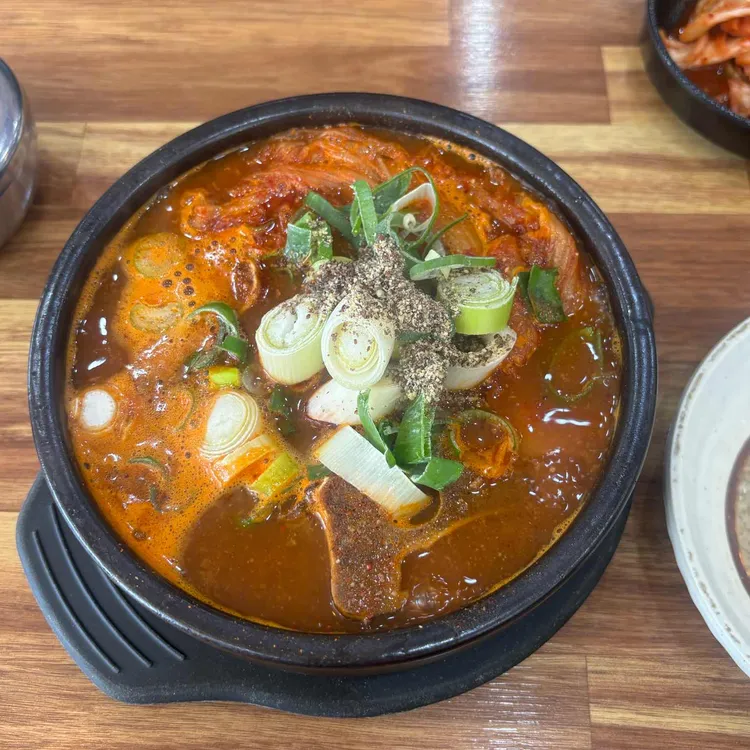 본가감자탕해장국 대표 사진
