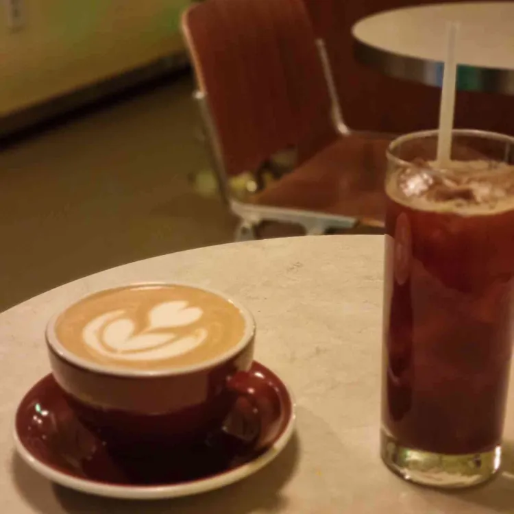 맥컬리커피 대표 사진
