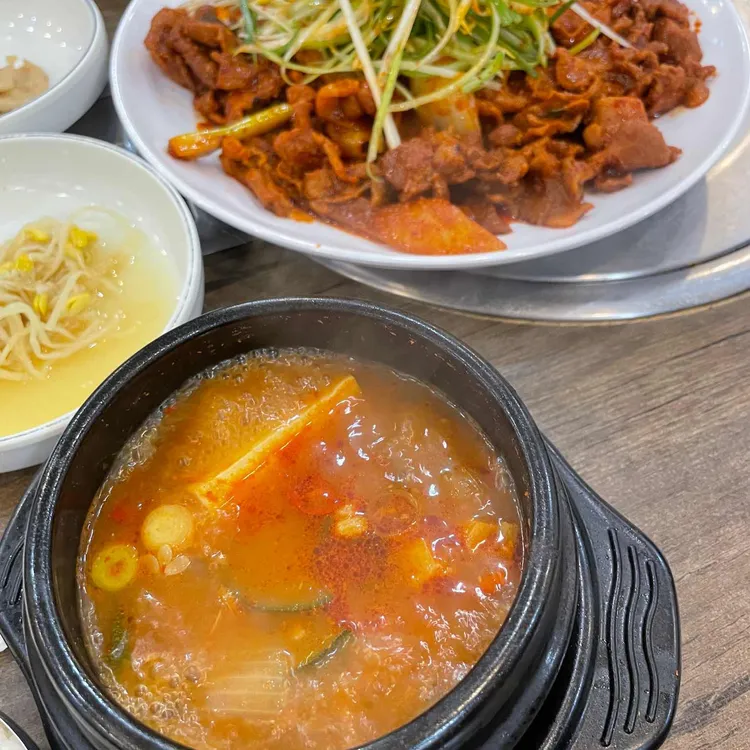천하제육 대표 사진