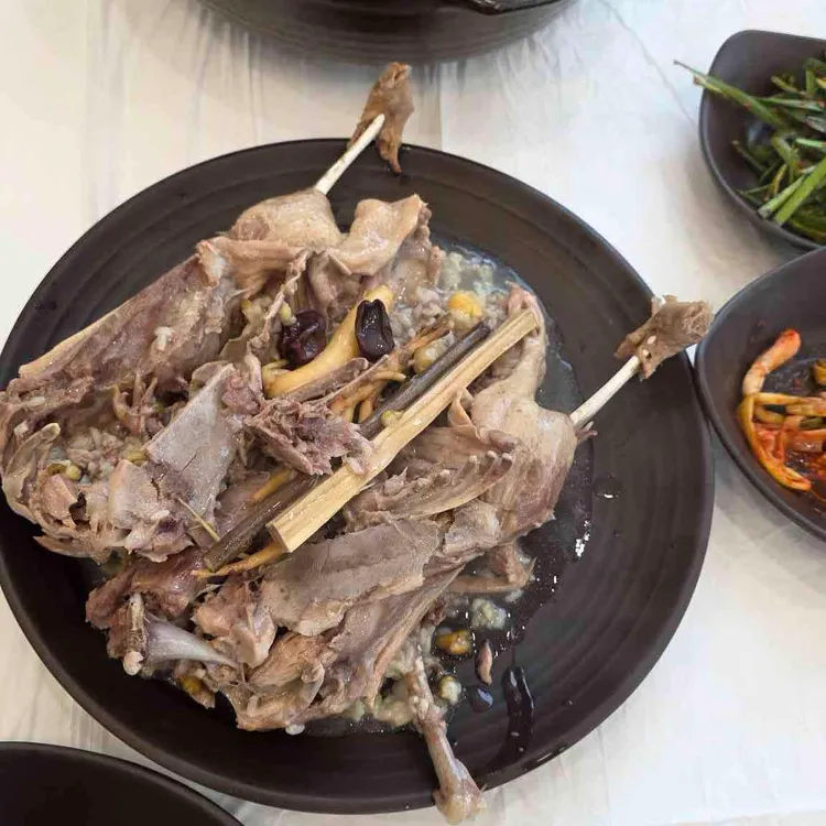 항아리 누룽지 백숙 대표 사진