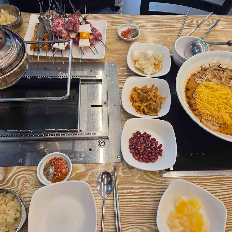 초원양꼬치 무한리필&마라탕 대표 사진