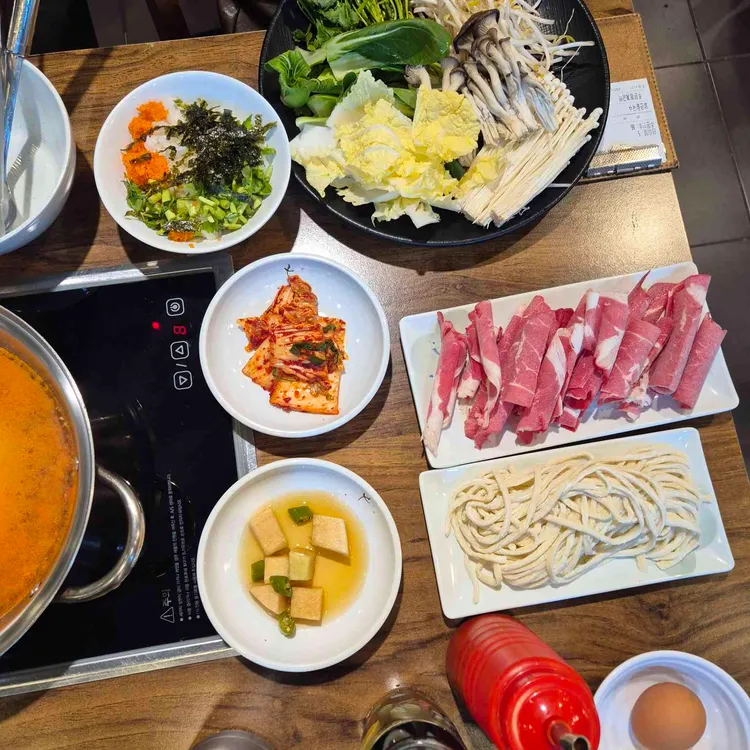 두둑한 샤브 칼국수 사진 2