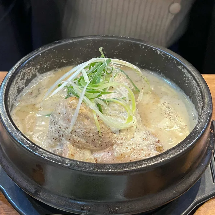 김정옥엄나무삼계탕 사진 1