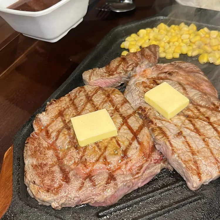 마초 스테이크 사진 2