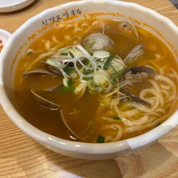 한강로칼국수 사진 1