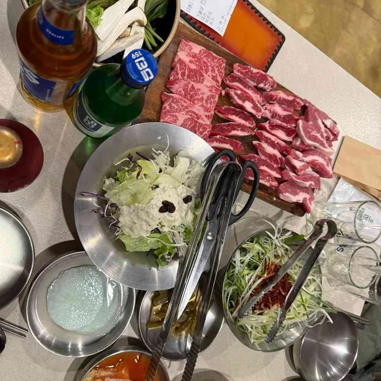 이랴이랴 대표 사진