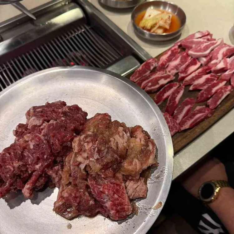 이랴이랴 대표 사진