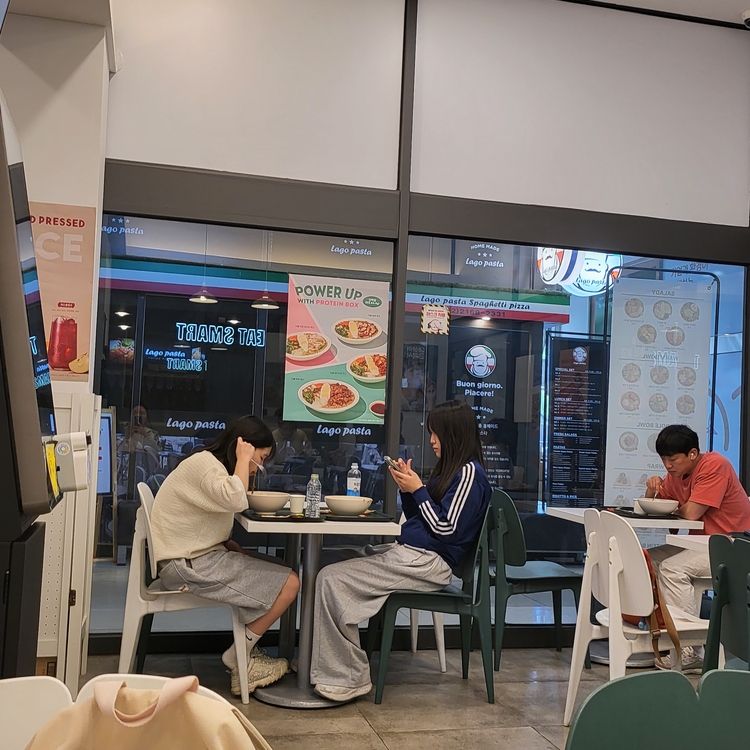 샐러디 대표 사진