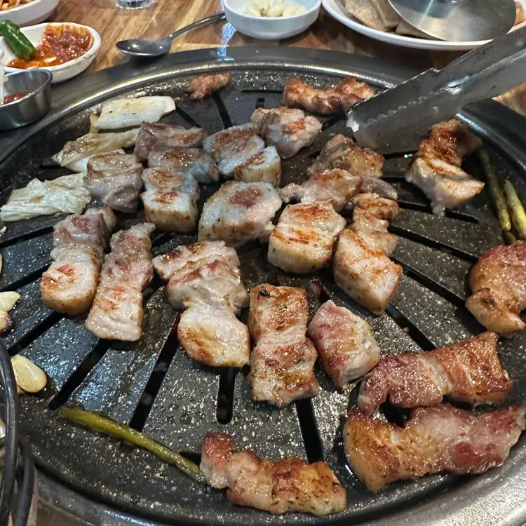 더하다 대표 사진