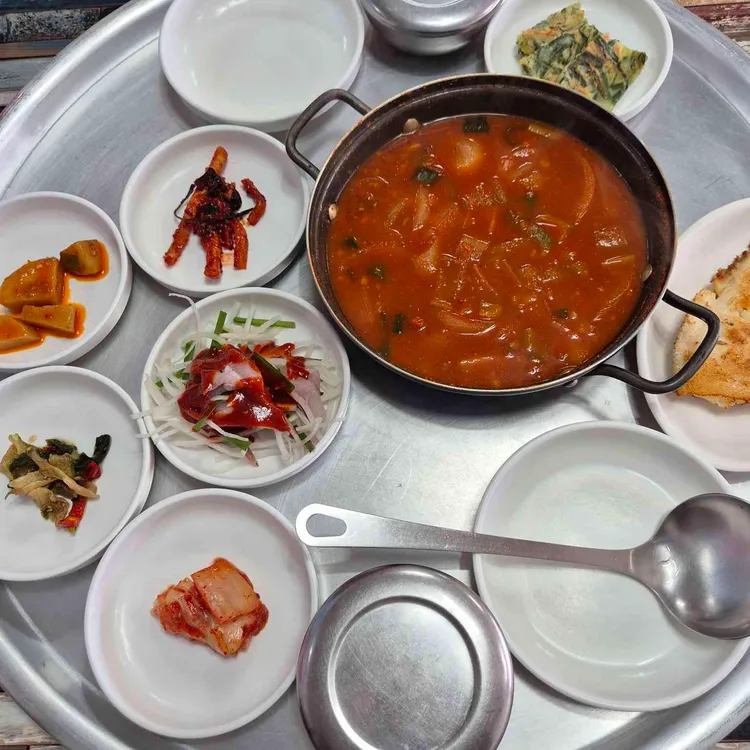 할매식당 대표 사진