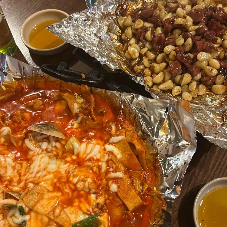 양철지붕 대표 사진
