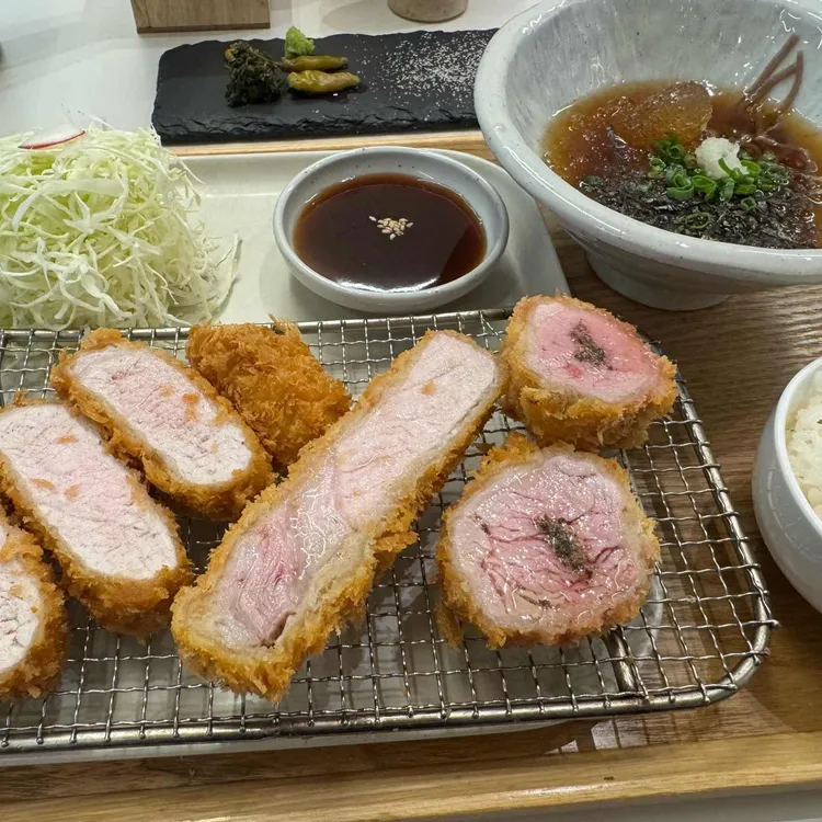 수수하지만 굉장해 대표 사진