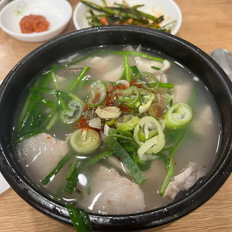 형제돼지국밥 대표 사진