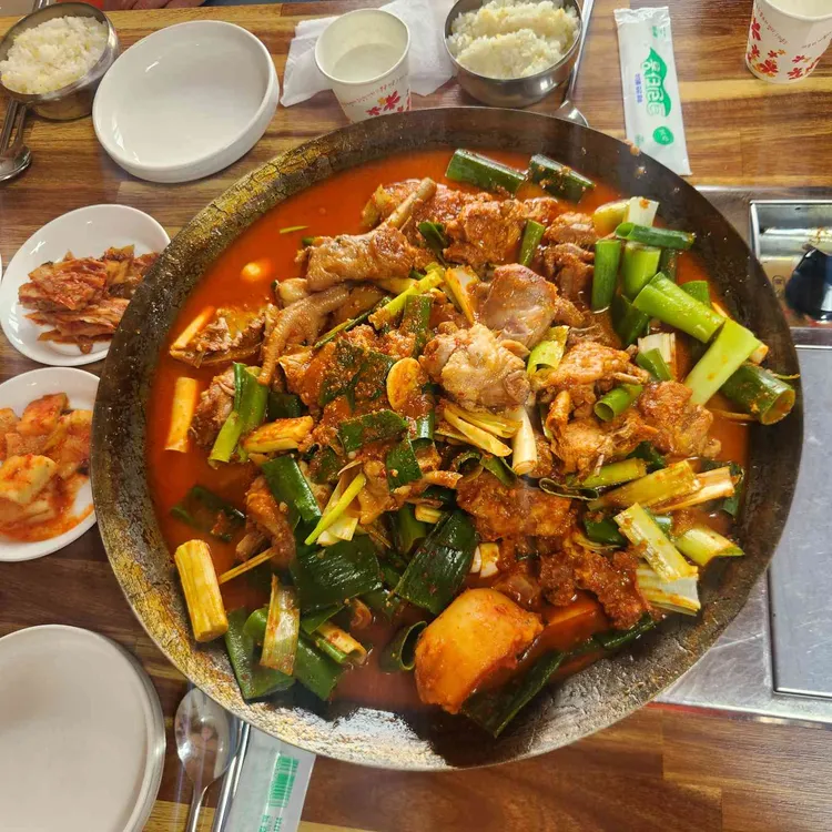 동원토종닭 대표 사진