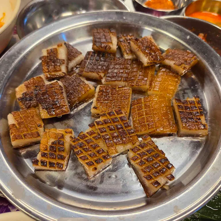 욱이네식당 대표 사진