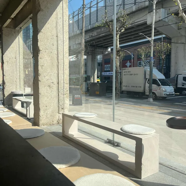 쎈느 건국 대표 사진