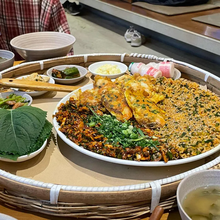 바다앞꼬막집 사진