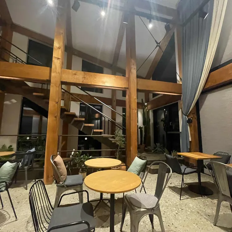 천천히 카페 대표 사진