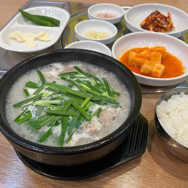 대한돼지국밥 대표 사진