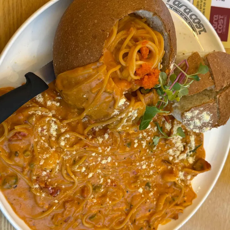 라라코스트 대표 사진