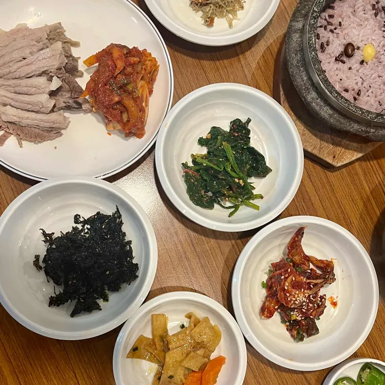 바른식시골보쌈&감자옹심이 사진 1
