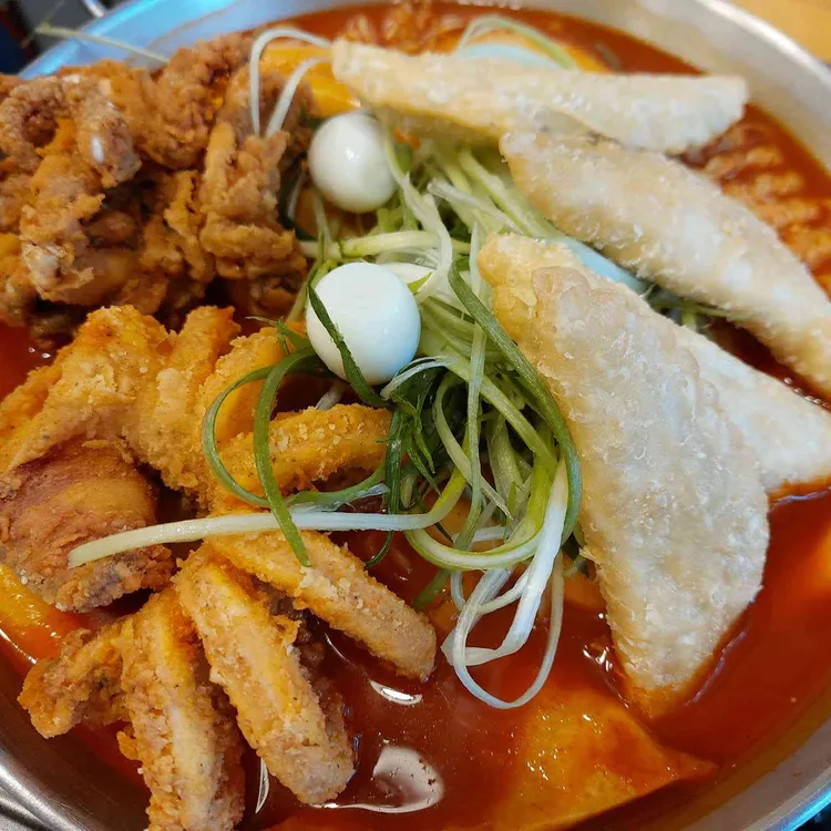 청년다방 계룡엄사점 - 계룡 차돌박이떡볶이 맛집 | 다이닝코드, 빅데이터 맛집검색