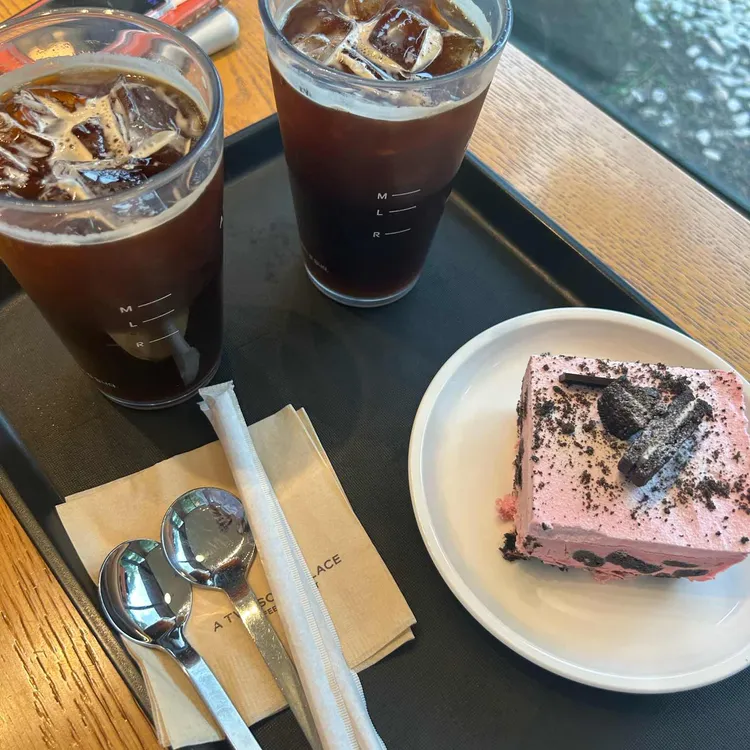 투썸플레이스 대표 사진