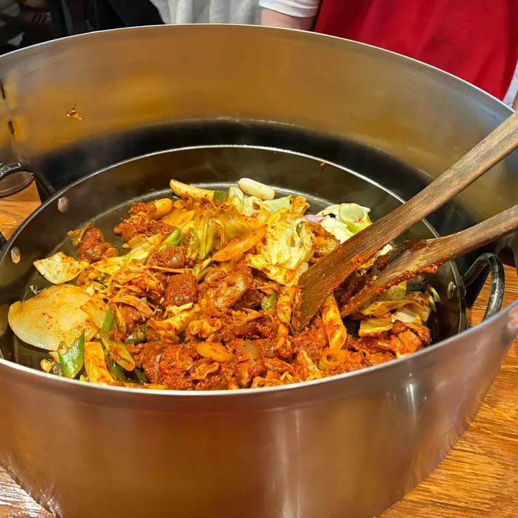 유가네닭갈비 대표 사진