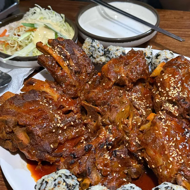 서울뼈구이 매운족발 대표 사진