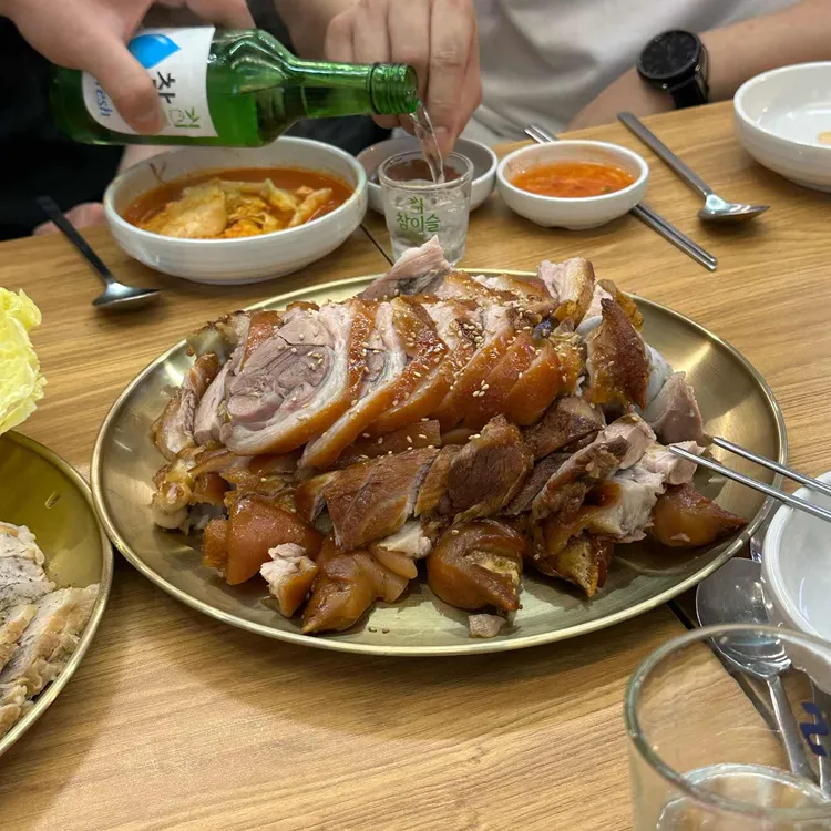 브라더족발 대표 사진