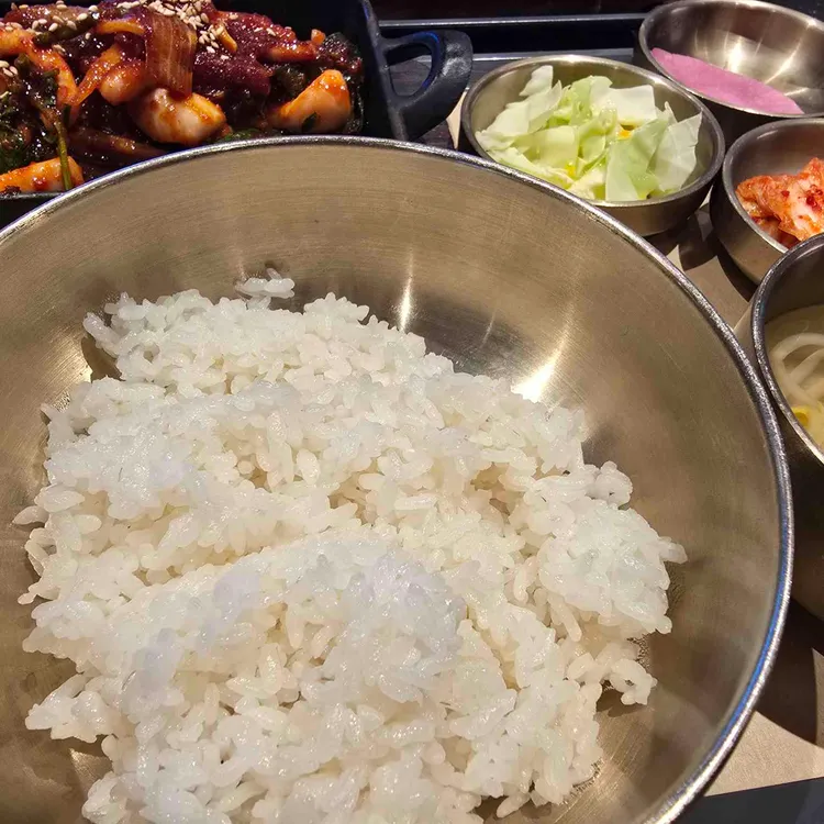 군오일상 롯데프리미엄아울렛 대표 사진