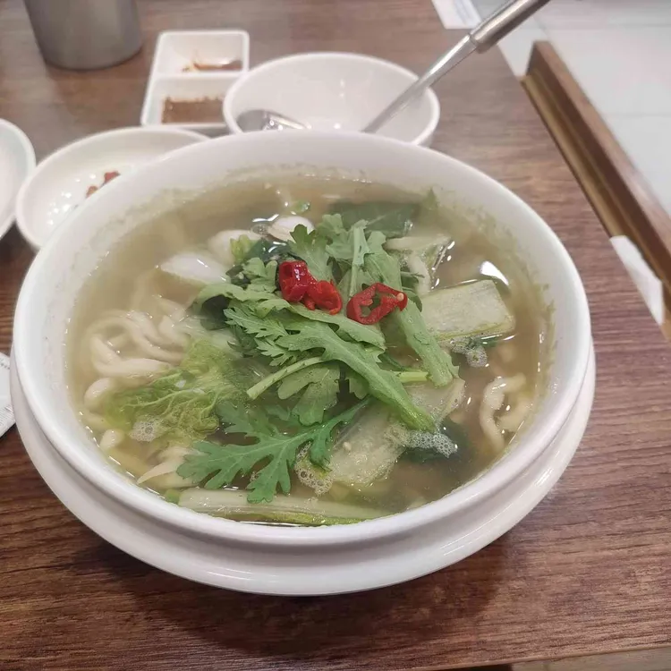 동동칼국수 칠곡점 - 대구 칼국수, 해물파전 맛집 | 다이닝코드, 빅데이터 맛집검색