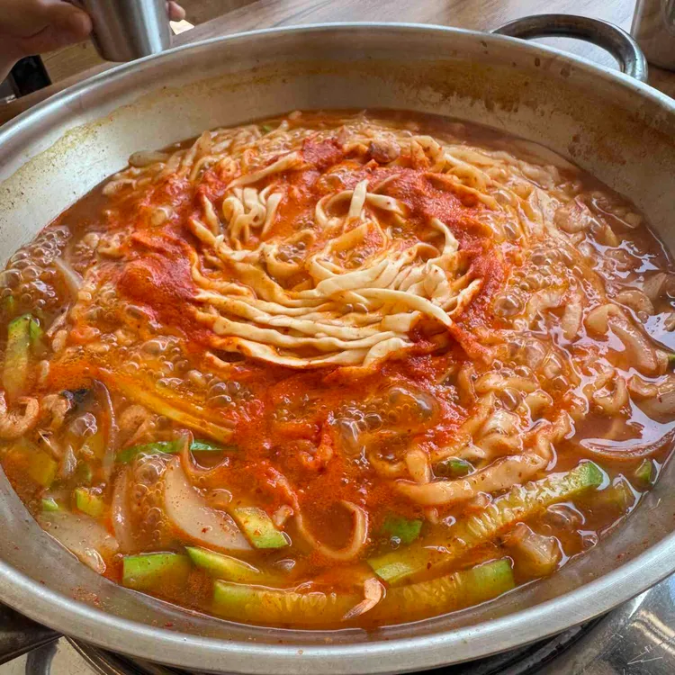 안정은얼큰이민물새우칼국수 대표 사진
