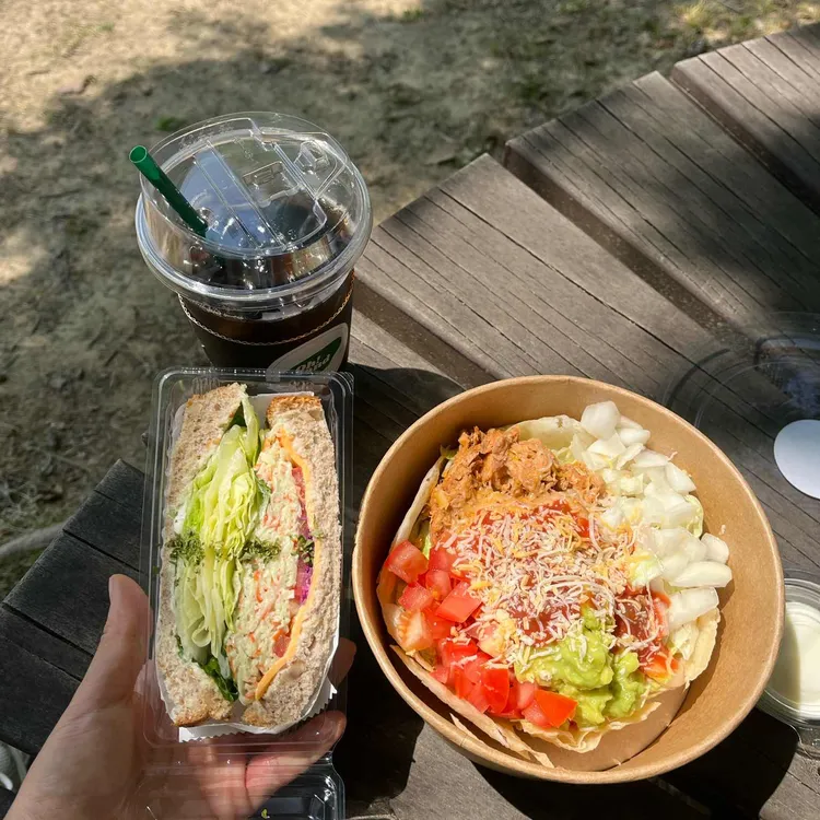 오샌드위치&포케 대표 사진