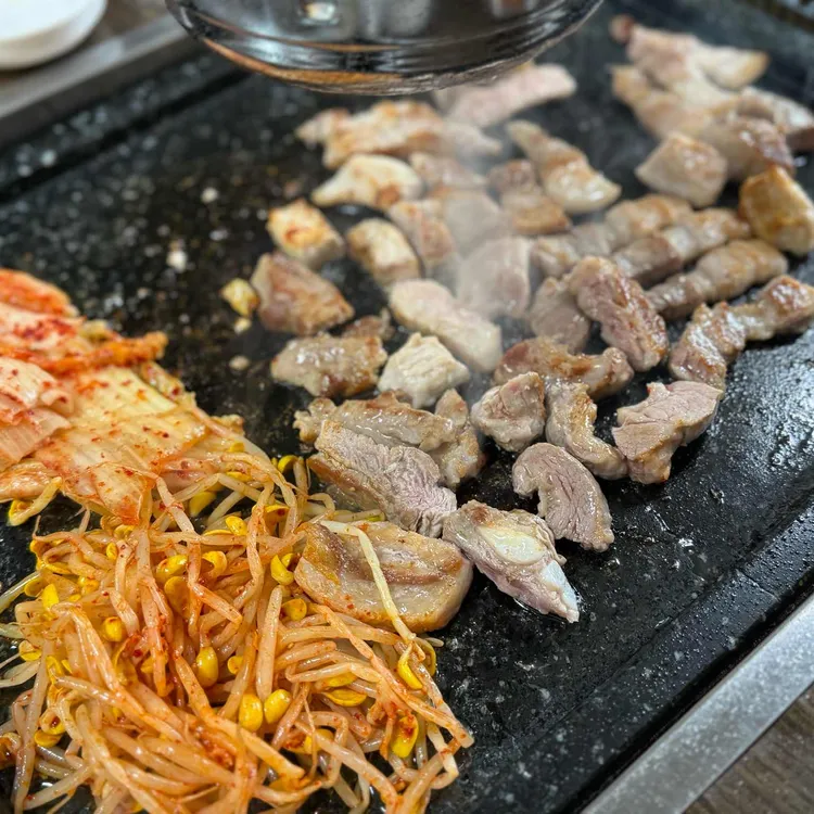삼겹살에쏘주한잔 사진 2