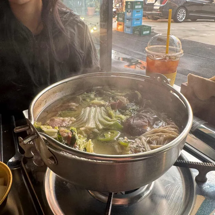 몽환 대표 사진