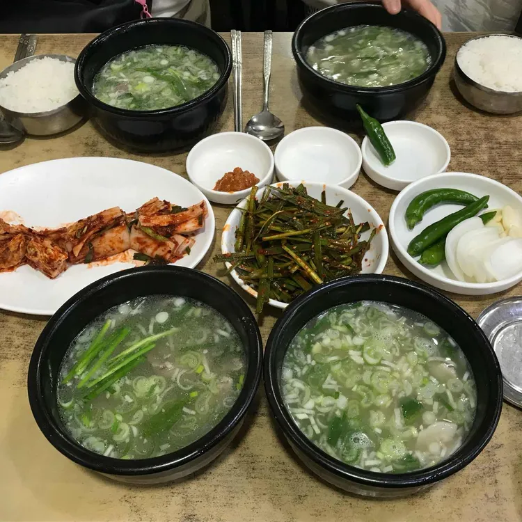 본전돼지국밥 사진 2
