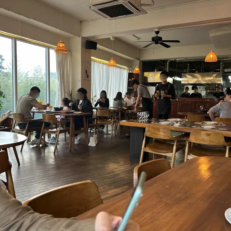 르 자민 사진 2