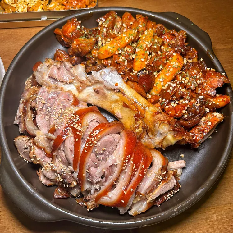 족발야시장 대표 사진