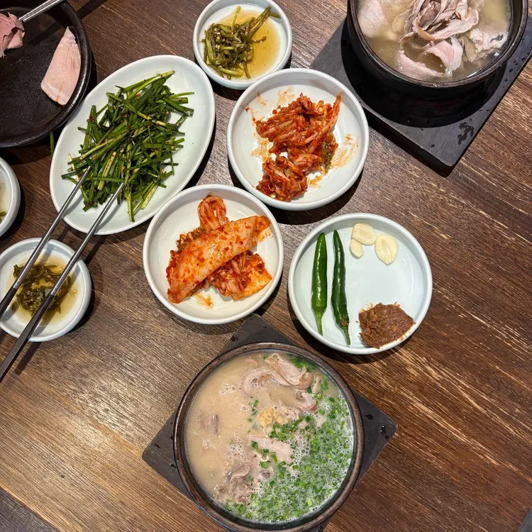 엄용백돼지국밥 사진 2