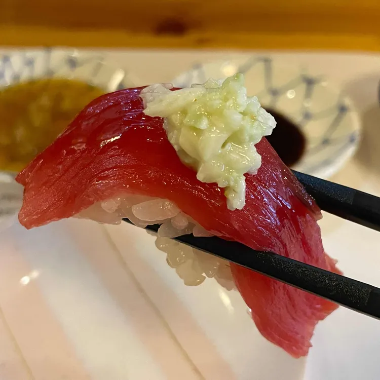 윤참치 대표 사진