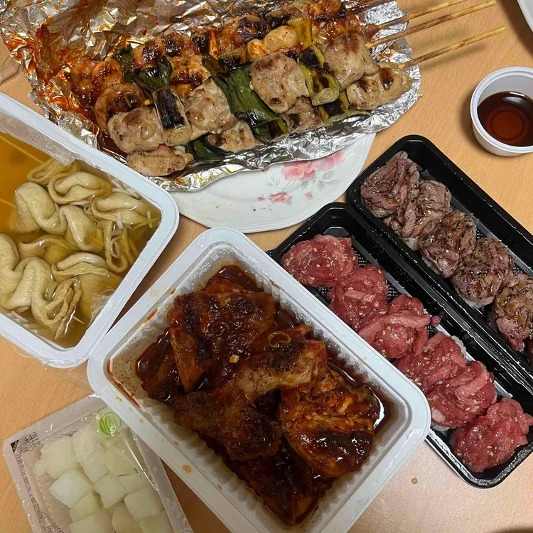 육회한날 연어 어때 사진 2