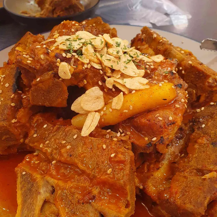 숯불뼈구이 핫뼈감자탕 사진 2