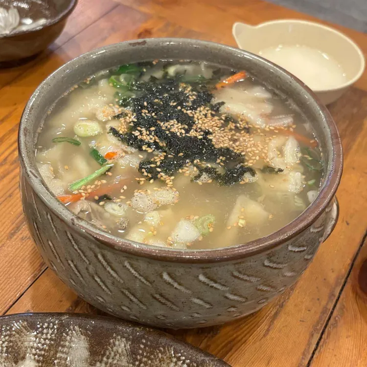 배가네 흥동수제비 대청점 - 장유 항아리수제비, 해물칼국수 맛집 | 다이닝코드, 빅데이터 맛집검색