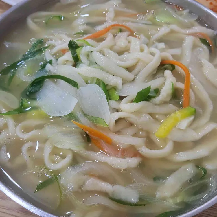 까삐네칼국수 사진 1