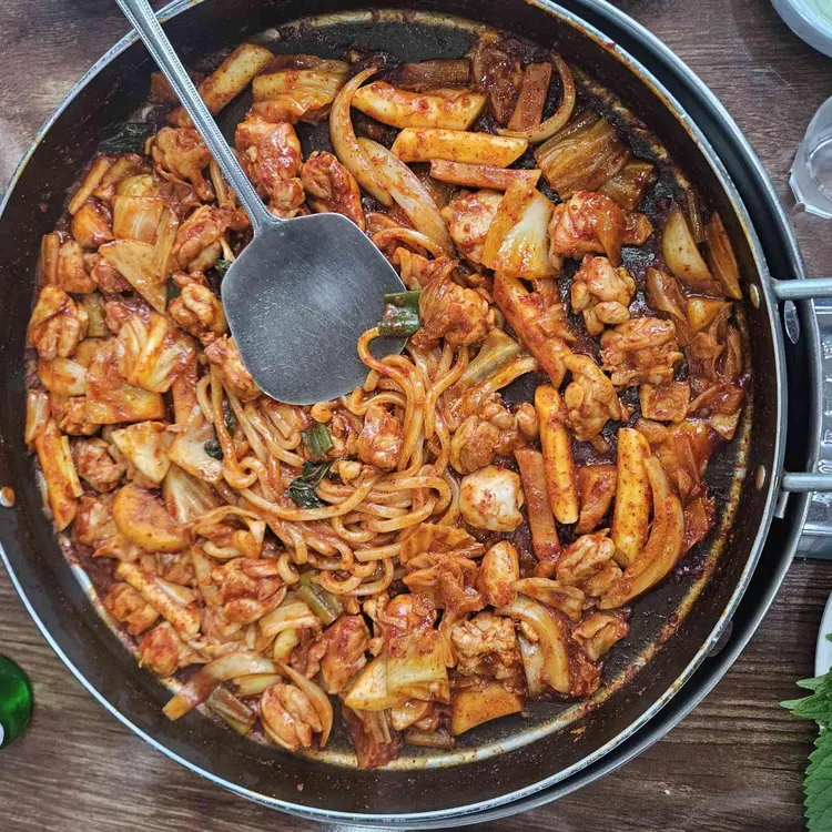 춘천닭가네 닭갈비 대표 사진