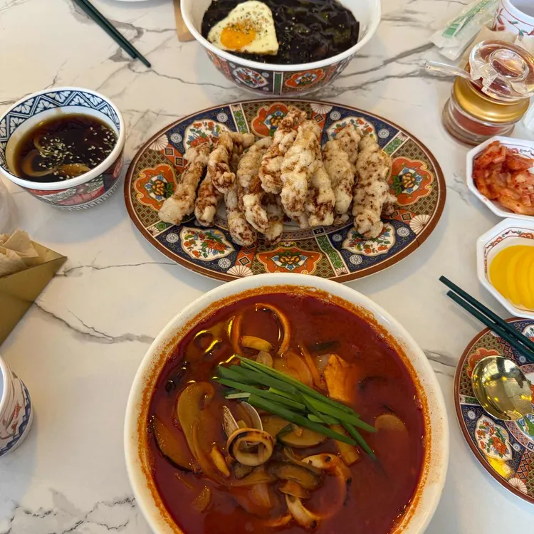 홍월 사진 1